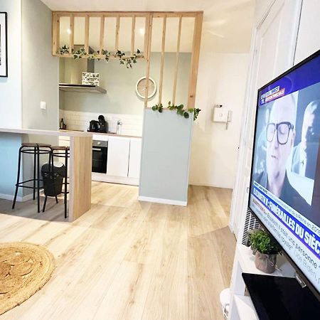 Apartamento Lerelaisdodile23 - Parking - Lumineux - Hyper Centre Valenciennes Exterior foto