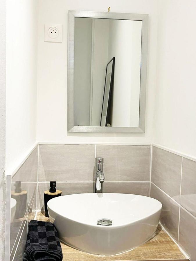 Apartamento Lerelaisdodile23 - Parking - Lumineux - Hyper Centre Valenciennes Exterior foto
